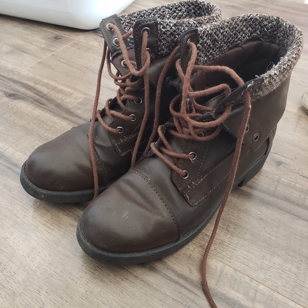 Women's Boots